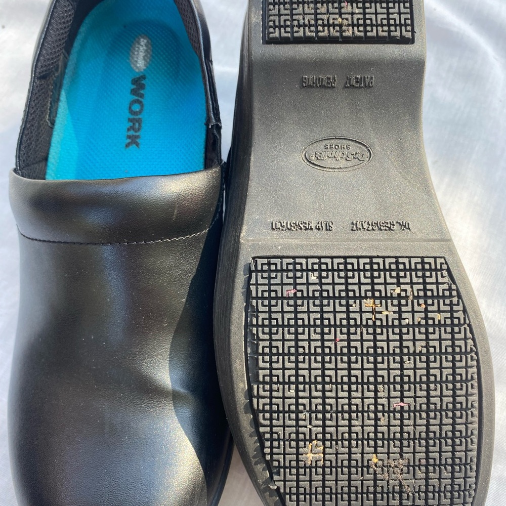 Black Work Clogs - Picture 4 of 5
